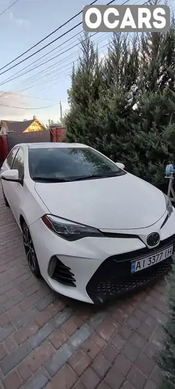 Седан Toyota Corolla 2017 1.8 л. обл. Київська, Буча - Фото 1/21