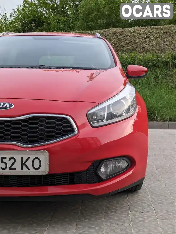 U5YHM816AEL071329 Kia Ceed 2013 Универсал 1.58 л. Фото 3