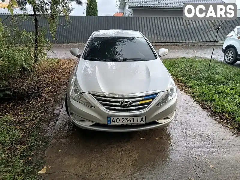 Седан Hyundai Sonata 2015 2 л. Автомат обл. Закарпатська, Ужгород - Фото 1/6