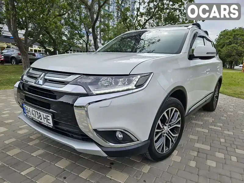 Позашляховик / Кросовер Mitsubishi Outlander 2016 2.4 л. Автомат обл. Одеська, Одеса - Фото 1/21