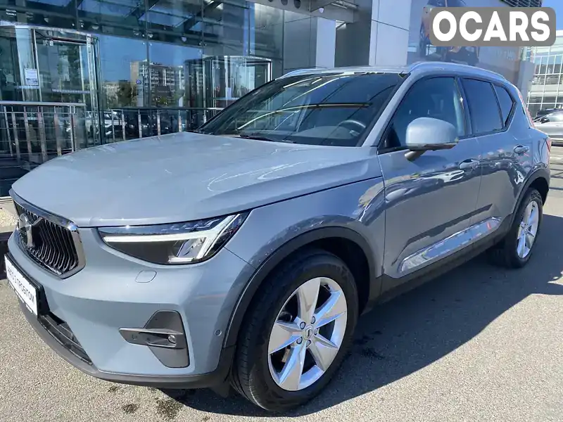 Позашляховик / Кросовер Volvo XC40 2022 1.97 л. Робот обл. Київська, Київ - Фото 1/21