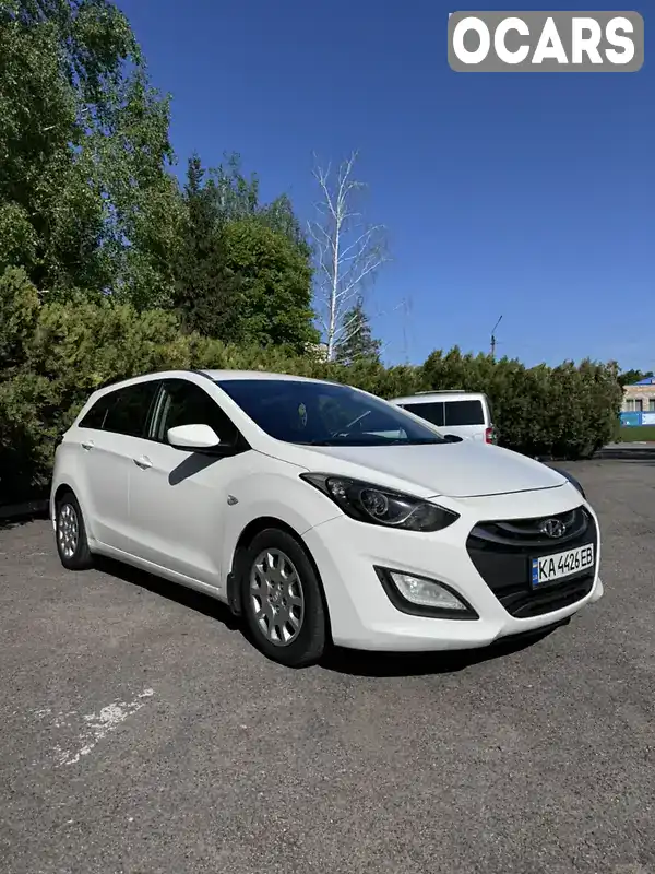 Універсал Hyundai i30 2013 1.6 л. Ручна / Механіка обл. Черкаська, Кам'янка - Фото 1/12