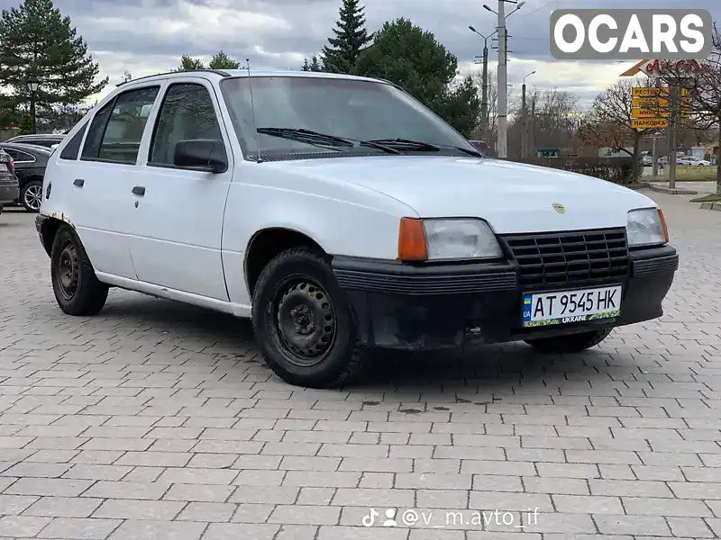 Седан Opel Kadett 1988 1.3 л. Ручна / Механіка обл. Івано-Франківська, Івано-Франківськ - Фото 1/12