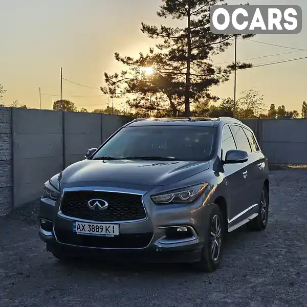 Позашляховик / Кросовер Infiniti QX60 2016 3.5 л. Варіатор обл. Харківська, Харків - Фото 1/10