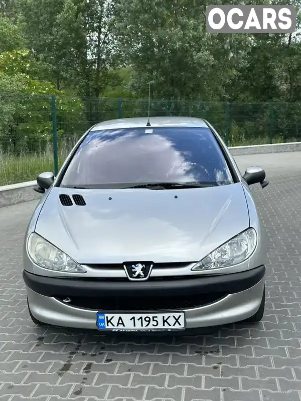 Хетчбек Peugeot 206 2004 1.36 л. Автомат обл. Київська, Київ - Фото 1/12