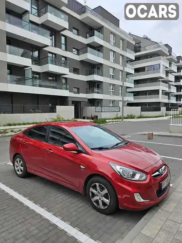 Седан Hyundai Accent 2012 1.6 л. Автомат обл. Закарпатська, Мукачево - Фото 1/7