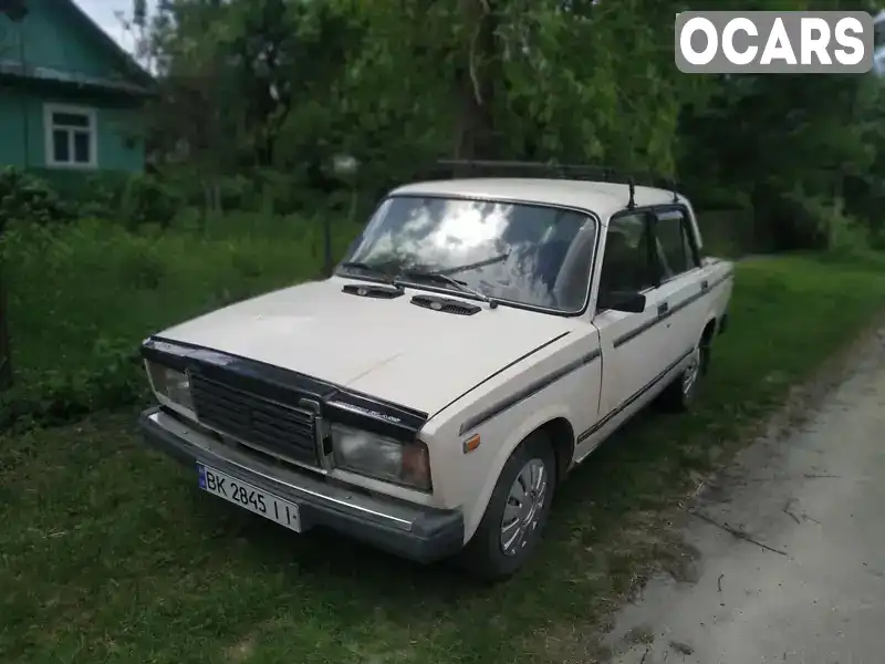 Седан ВАЗ / Lada 2107 1993 1.5 л. обл. Ровенская, Ровно - Фото 1/21