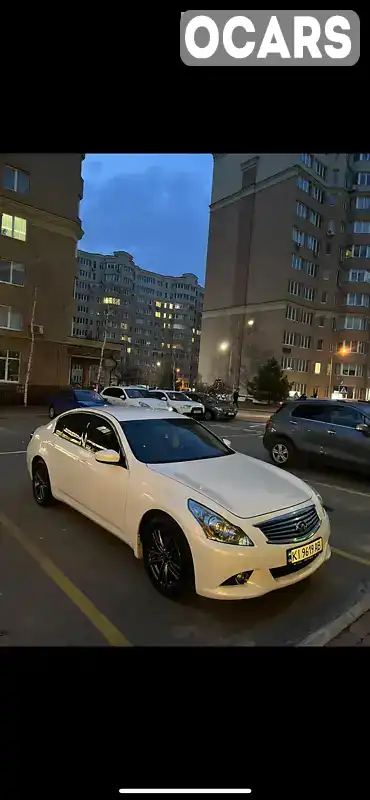 Седан Infiniti G25 2012 2.5 л. Типтроник обл. Киевская, Вышневое - Фото 1/17