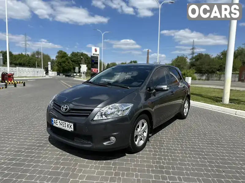 Хэтчбек Toyota Auris 2012 1.6 л. Автомат обл. Днепропетровская, Днепр (Днепропетровск) - Фото 1/17