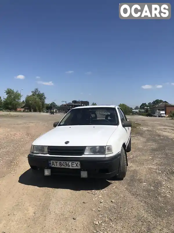 Седан Opel Vectra 1989 1.6 л. Ручна / Механіка обл. Івано-Франківська, Коломия - Фото 1/13