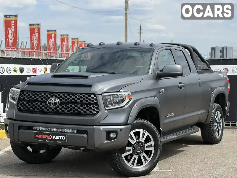 Пикап Toyota Tundra 2018 5.66 л. Автомат обл. Киевская, Киев - Фото 1/21