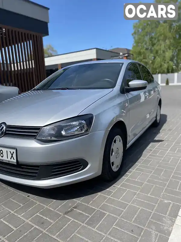 Седан Volkswagen Polo 2011 1.6 л. Автомат обл. Черкаська, Черкаси - Фото 1/21