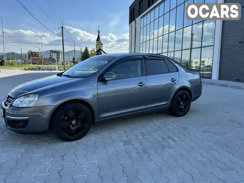 Седан Volkswagen Jetta 2006 1.6 л. Ручна / Механіка обл. Закарпатська, Хуст - Фото 1/16