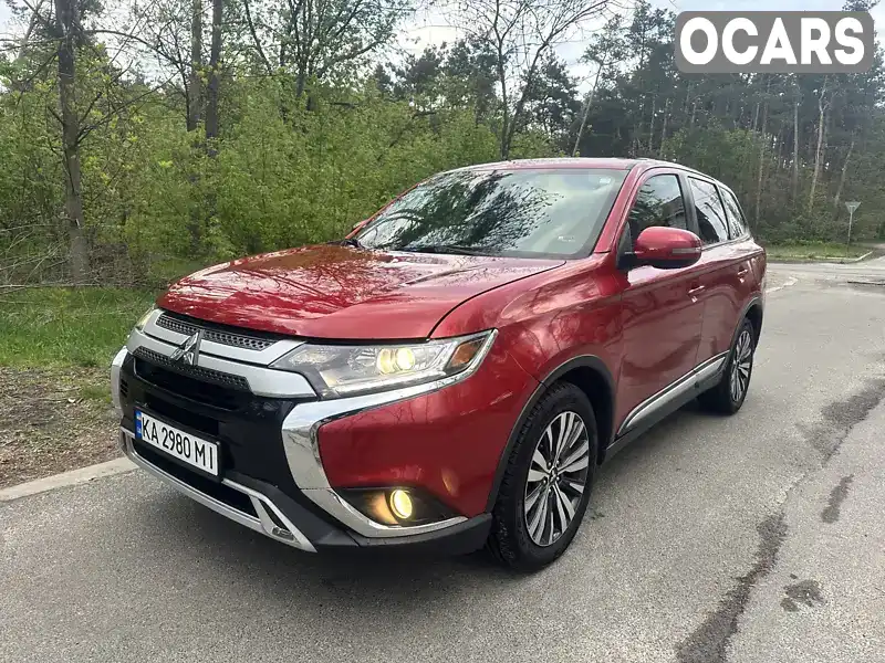 JA4AZ3A35KZ055640 Mitsubishi Outlander 2019 Внедорожник / Кроссовер 2.36 л. Фото 1