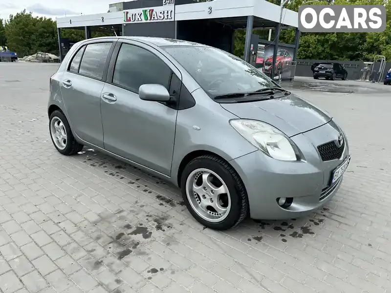 Хетчбек Toyota Yaris 2007 1.3 л. Автомат обл. Хмельницька, Кам'янець-Подільський - Фото 1/13