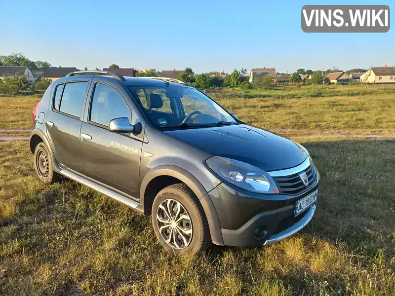 Хетчбек Dacia Sandero 2010 1.6 л. Ручна / Механіка обл. Волинська, Маневичі - Фото 1/13