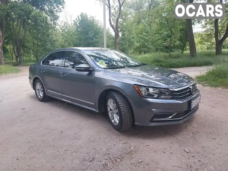 1VWAT7A3XHC055088 Volkswagen Passat 2017 Седан 1.8 л. Фото 2