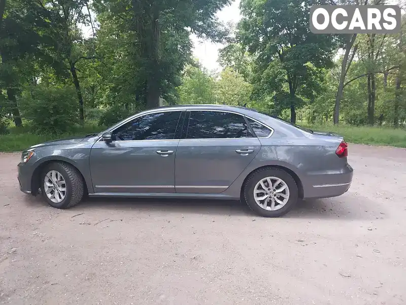 1VWAT7A3XHC055088 Volkswagen Passat 2017 Седан 1.8 л. Фото 5