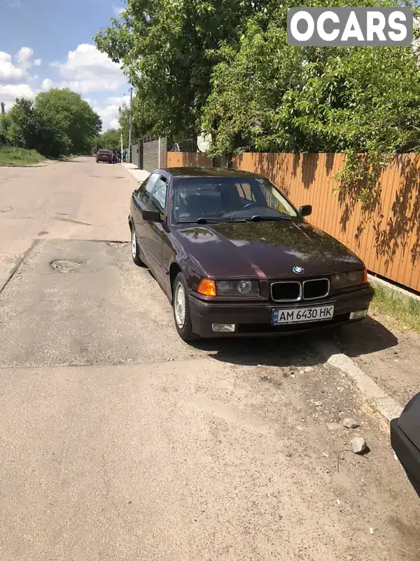 WBACA31040FB49227 BMW 3 Series 1992 Седан 1.8 л. Фото 1