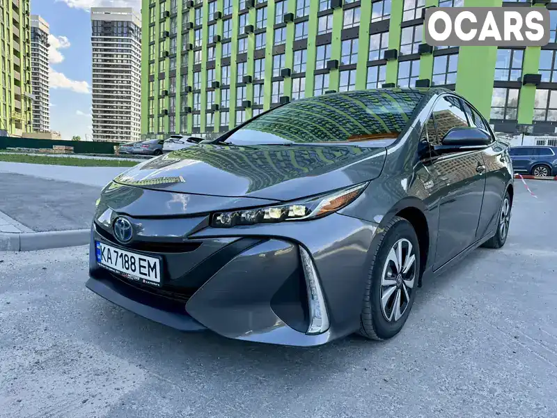 Хетчбек Toyota Prius 2017 1.8 л. Автомат обл. Київська, Київ - Фото 1/21