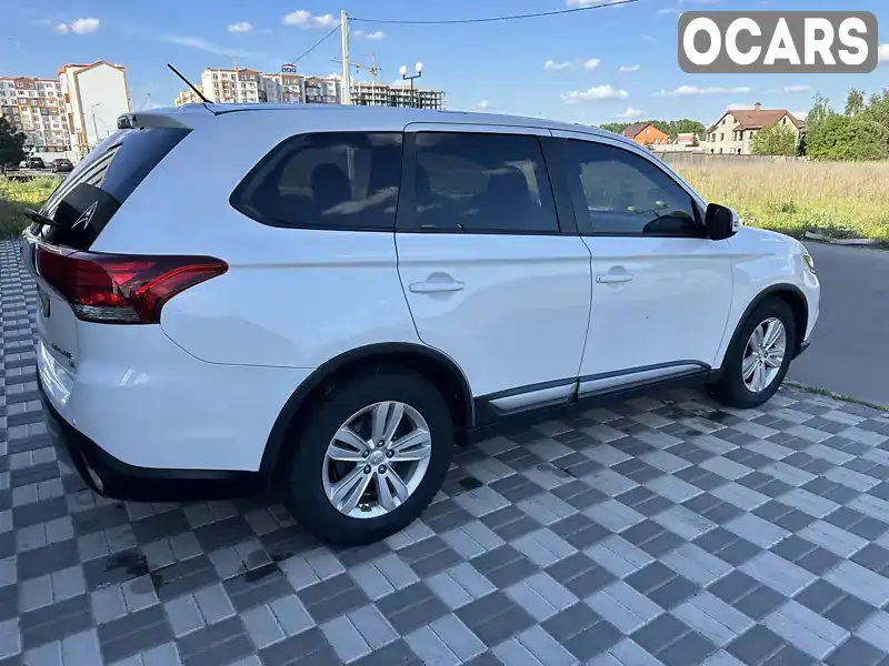 JA4AZ3A30GZ017126 Mitsubishi Outlander 2015 Позашляховик / Кросовер 2.36 л. Фото 3