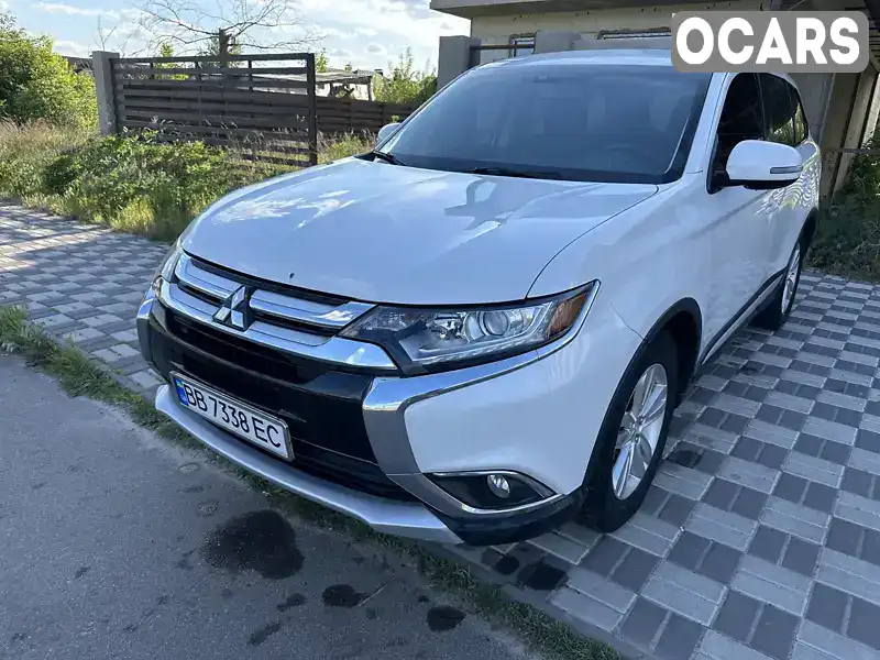 JA4AZ3A30GZ017126 Mitsubishi Outlander 2015 Позашляховик / Кросовер 2.36 л. Фото 8