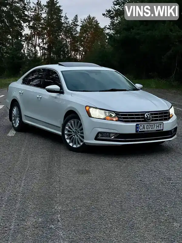 Седан Volkswagen Passat 2016 1.8 л. Автомат обл. Черкаська, Черкаси - Фото 1/21