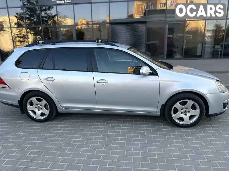 Універсал Volkswagen Golf 2009 1.9 л. Ручна / Механіка обл. Львівська, Новояворівськ - Фото 1/9