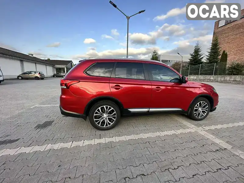 JMBXTGF3WJZ000525 Mitsubishi Outlander 2017 Позашляховик / Кросовер 2.36 л. Фото 2