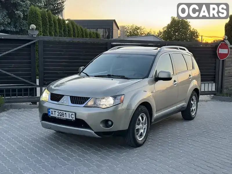 Внедорожник / Кроссовер Mitsubishi Outlander 2007 2 л. Ручная / Механика обл. Тернопольская, Тернополь - Фото 1/21