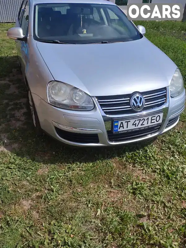 Универсал Volkswagen Golf 2008 1.9 л. Ручная / Механика обл. Ивано-Франковская, Ивано-Франковск - Фото 1/3