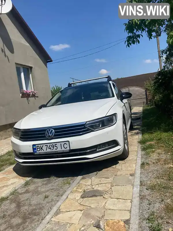 Универсал Volkswagen Passat 2015 1.97 л. Автомат обл. Ровенская, Радивилов - Фото 1/17