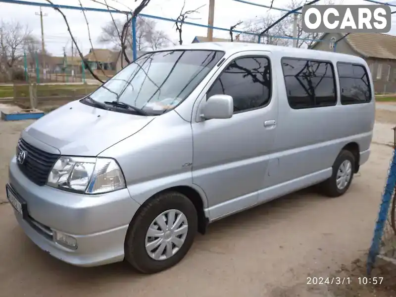 Позашляховик / Кросовер Toyota Hiace 2007 2.49 л. Ручна / Механіка обл. Одеська, Одеса - Фото 1/9