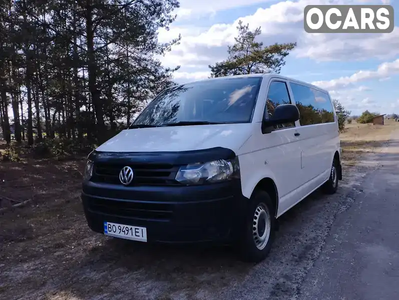 Минивэн Volkswagen Transporter 2015 1.97 л. Ручная / Механика обл. Закарпатская, Тячев - Фото 1/17