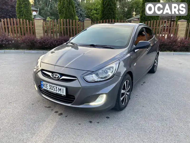 Седан Hyundai Accent 2012 1.4 л. Ручна / Механіка обл. Дніпропетровська, Дніпро (Дніпропетровськ) - Фото 1/13