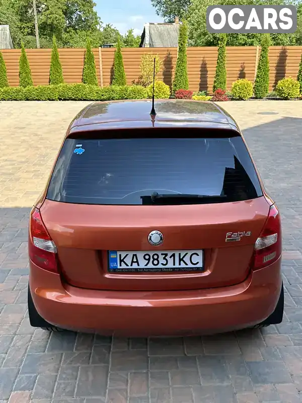 TMBDD65J49B501985 Skoda Fabia 2008 Хетчбек 1.6 л. Фото 7