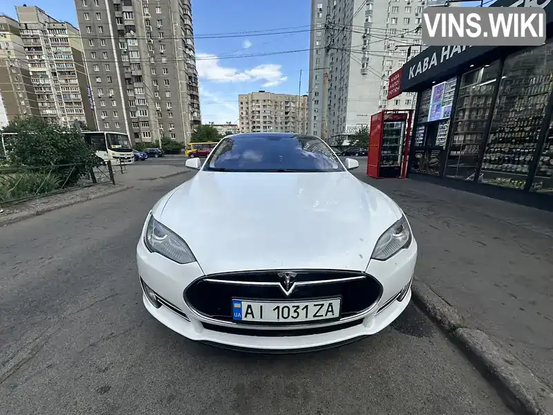 Ліфтбек Tesla Model S 2013 null_content л. Автомат обл. Київська, Київ - Фото 1/16