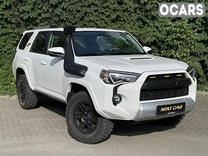 Позашляховик / Кросовер Toyota 4Runner 2018 3.96 л. Автомат обл. Київська, Київ - Фото 1/21