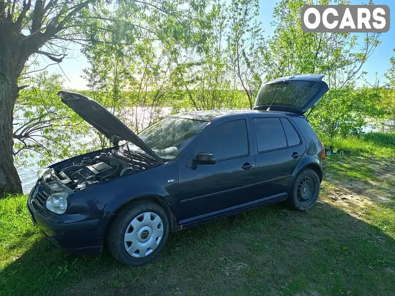 Хетчбек Volkswagen Golf 2000 1.6 л. Ручна / Механіка обл. Львівська, Яворів - Фото 1/14