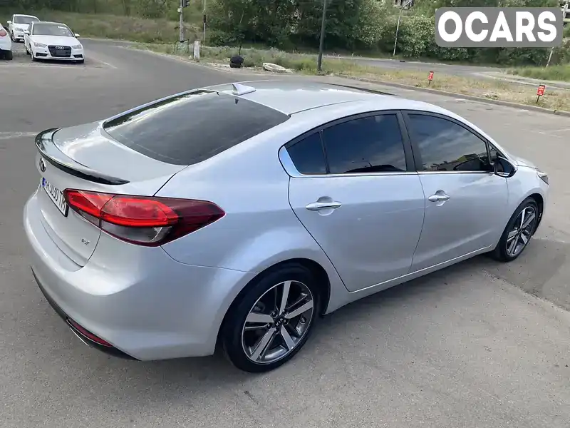 3KPFN4A80JE165899 Kia Forte 2017 Седан 2 л. Фото 2