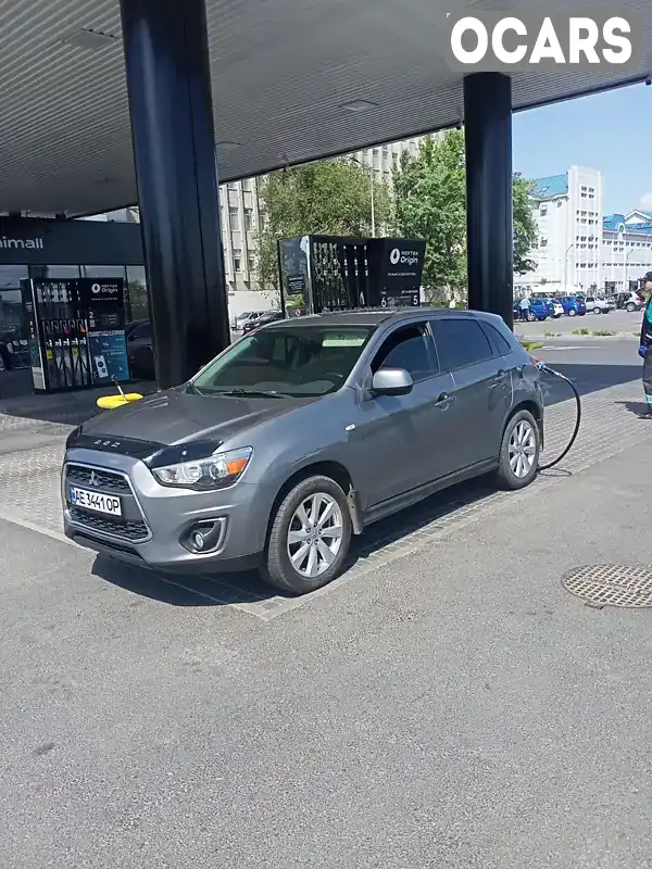 Внедорожник / Кроссовер Mitsubishi Outlander Sport 2015 2 л. Вариатор обл. Днепропетровская, Днепр (Днепропетровск) - Фото 1/10