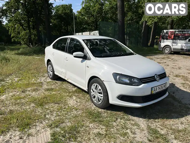 Седан Volkswagen Polo 2012 1.6 л. Автомат обл. Київська, Біла Церква - Фото 1/10