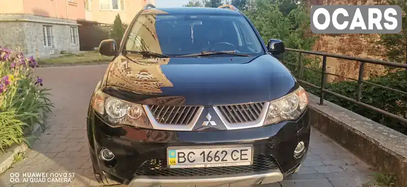 Позашляховик / Кросовер Mitsubishi Outlander XL 2010 2.36 л. Варіатор обл. Львівська, Львів - Фото 1/9