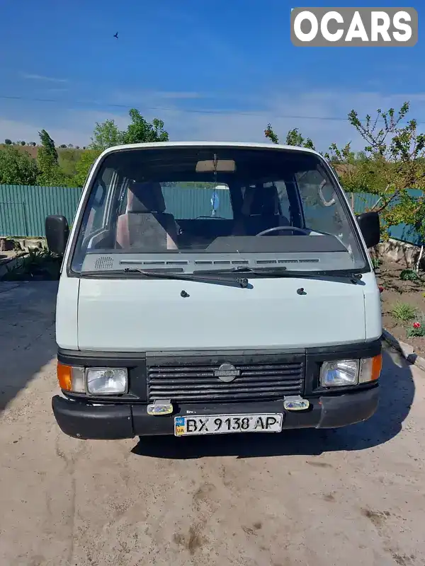 Мінівен Nissan models.urvan 1996 2.49 л. Ручна / Механіка обл. Хмельницька, Кам'янець-Подільський - Фото 1/21