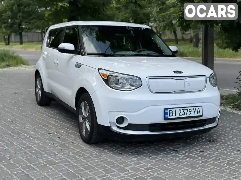 Внедорожник / Кроссовер Kia Soul 2016 null_content л. Автомат обл. Черкасская, Черкассы - Фото 1/18