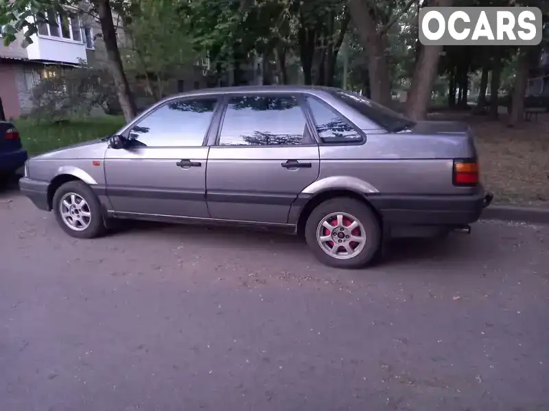 Седан Volkswagen Passat 1988 1.78 л. Ручна / Механіка обл. Харківська, Харків - Фото 1/4