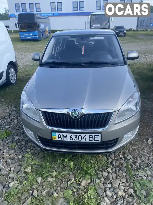 Хетчбек Skoda Fabia 2011 1.39 л. Ручна / Механіка обл. Івано-Франківська, Косів - Фото 1/19