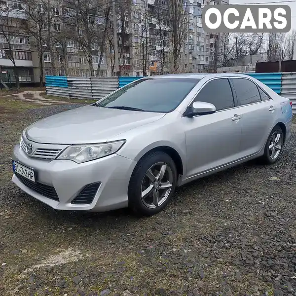 6T1BF9FK5EX490552 Toyota Camry 2013 Седан 2.49 л. Фото 2