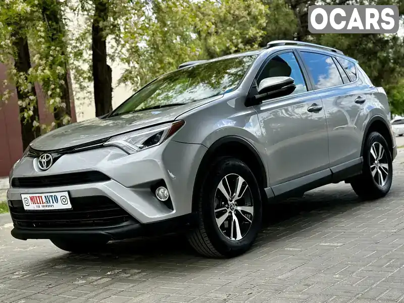 2T3RFREV7GW537596 Toyota RAV4 2016 Позашляховик / Кросовер 2.49 л. Фото 2