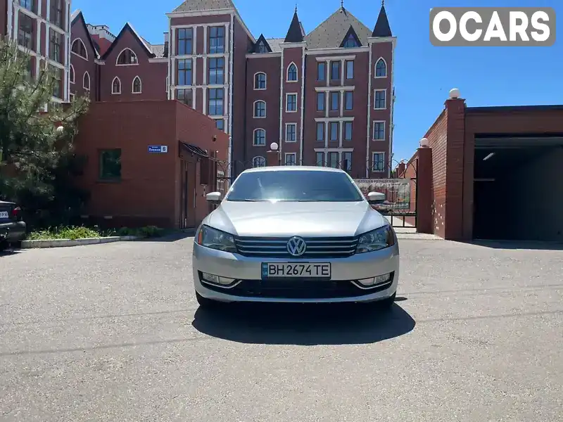 Седан Volkswagen Passat 2015 1.8 л. Автомат обл. Одеська, Одеса - Фото 1/15